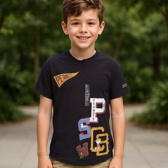 NWT Epic Treads Boy's T-Shirt Short Sleeve Peanuts Black L - Picture 1 of 11